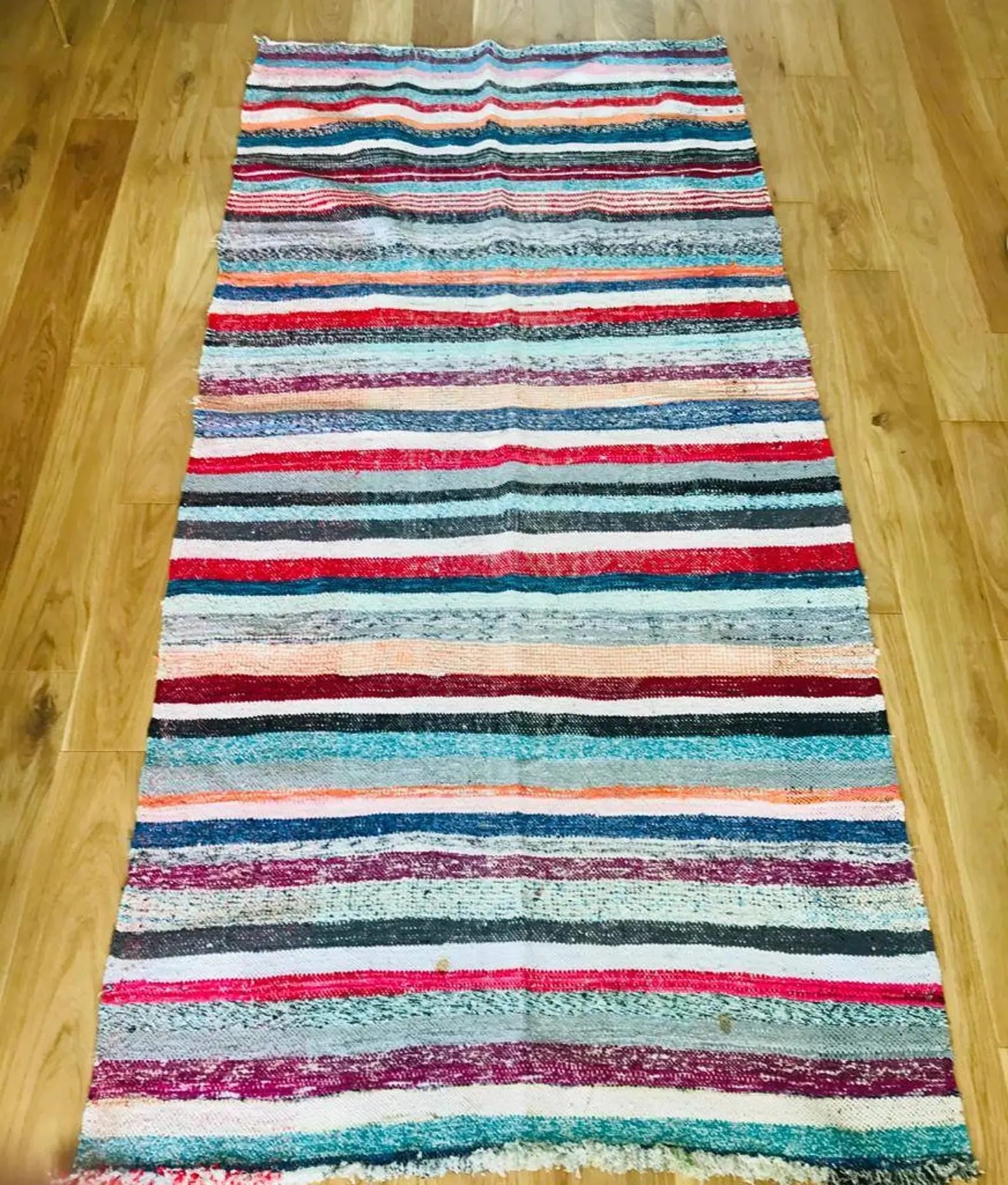 Tapis-berbère-artisanat-marocain-boucherouit