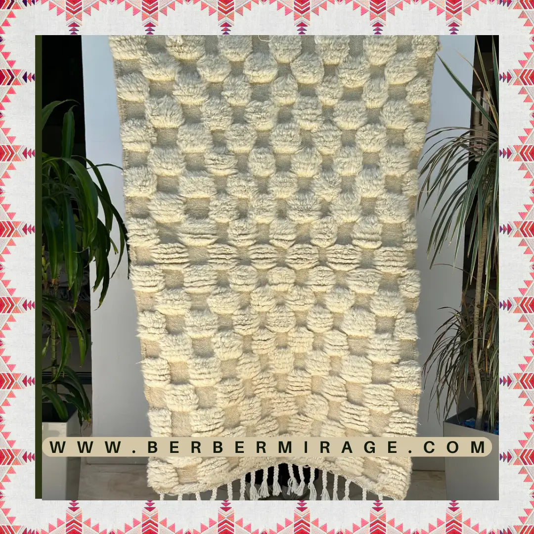 Tapis berbère artisanat marocaine damier crème 